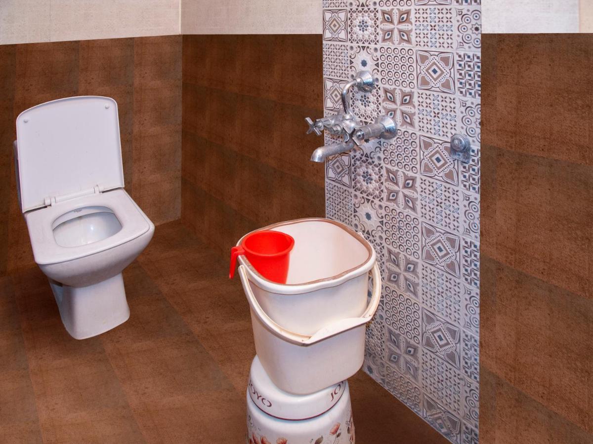 Vrindavan Comfort Inn Hyderabad Bagian luar foto